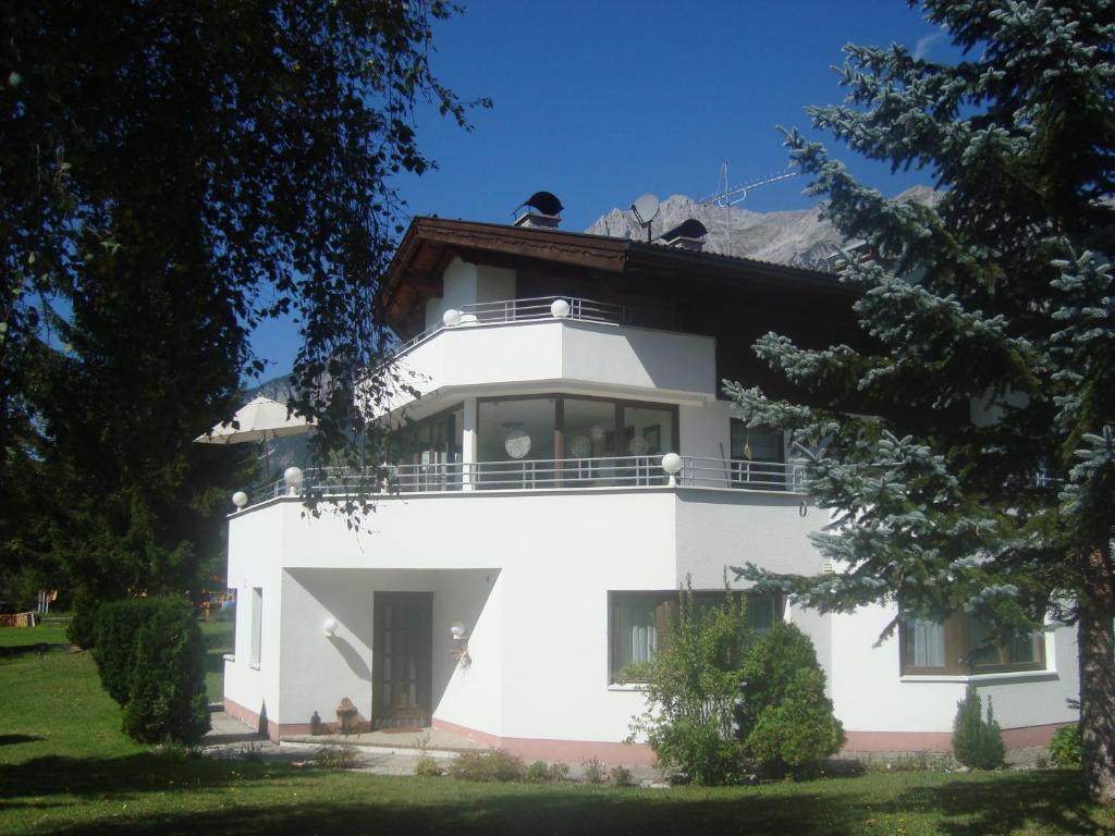 Haus Drescher Apartamento Obsteig Exterior foto